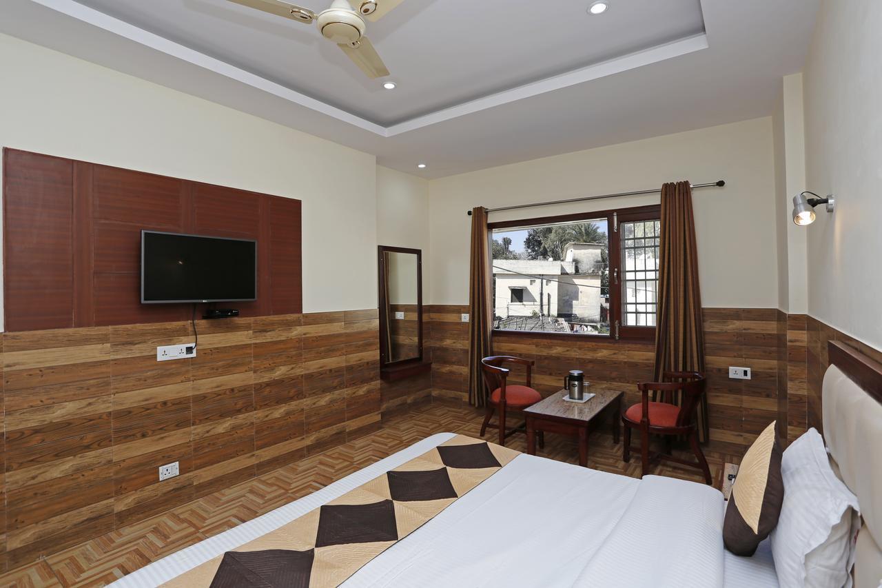 Hotel Vishnu Inn Dehradun Exterior foto